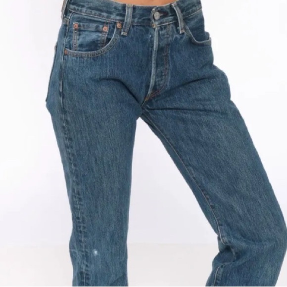 Vintage Levi’s 501’s - Picture 2 of 9